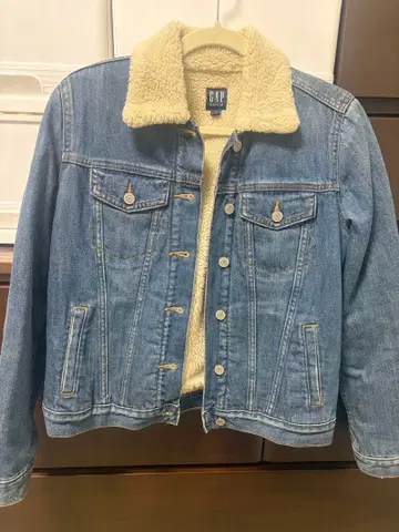 GAP 보아 카라 부착 데님 자켓