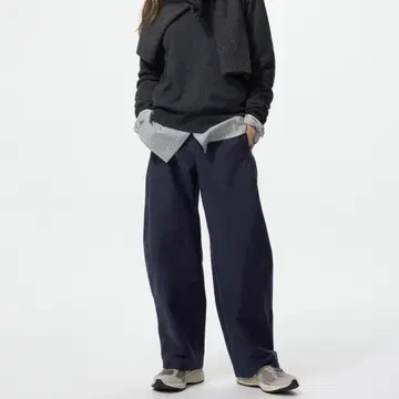 유니클로 저지 배럴 레그 팬츠 네이비