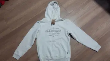 새상품 [파타고니아] Forge Mark Uprisal Hoody 속기모