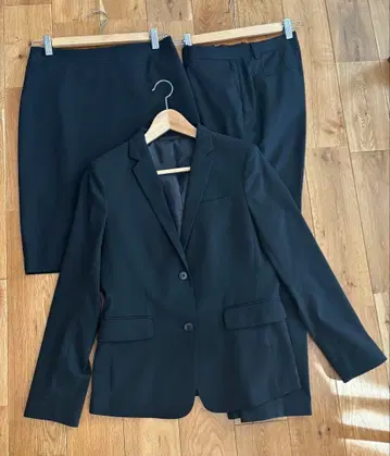 UNIQLO 여성용 취업 정장 3세트 낱개 판매 가능