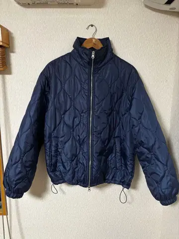 네이비 퀼팅 다운 자켓