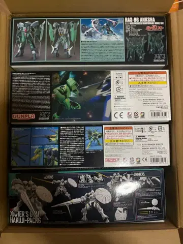 HG 건담 프라모델 4개 세트