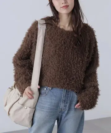 프리즈마트 푸들 보아 숏 기장 니트소