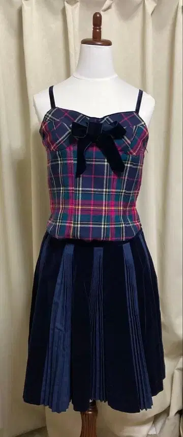 제인 마플 벨벳 플리츠 스커트 타탄 체크 뷔스티에 네이비