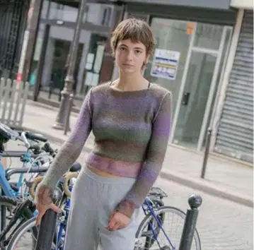 PERVERZE 더블 모헤어 크롭 탑 퍼플