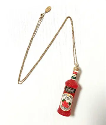 제인 마플 스트로베리 라벨 목걸이 펜던트 이치고