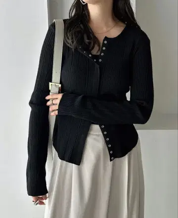 프리지아 랜덤 리브 니트 블랙