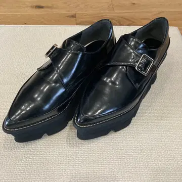 새상품급 MURUA 통굽 로퍼 블랙 37사이즈