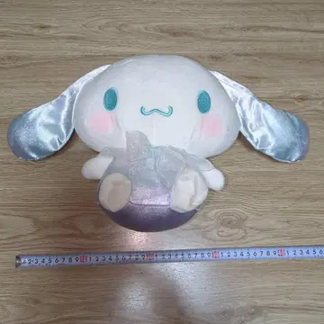 시나몬 롤 봉제 인형