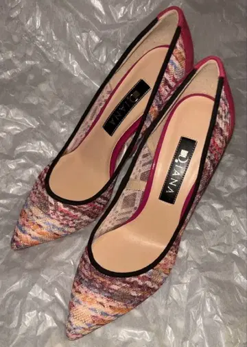 미사용 새상품 DIANA 펌프스 핑힐 핑크 24cm