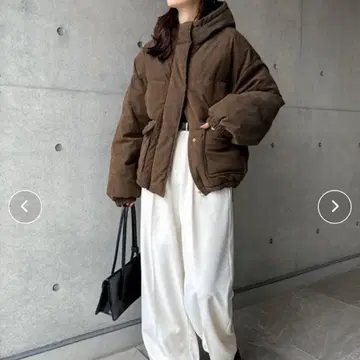 [주말 가격 인하] 앤도미 세밀한 코듀로이 충전솜 다운 자켓