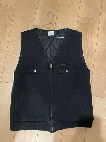 bless 블랙 집업 베스트