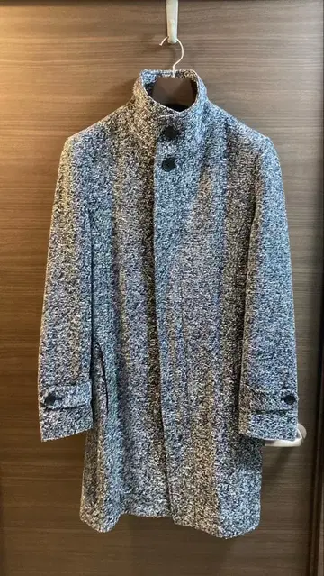 네이비 계열 체스터 코트 3버튼