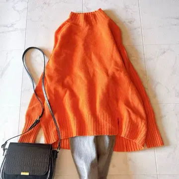 어반 리서치 울 캐시미어 하이넥 니트 오렌지