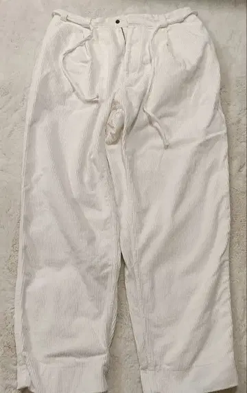 CAHLUMN/카우라무 코듀로이 팬츠