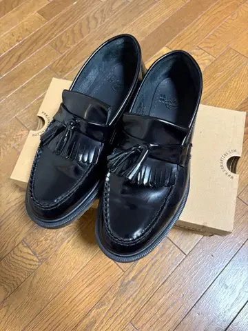 닥터마틴 태슬 로퍼 27cm