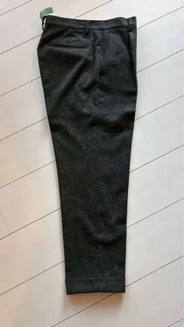 BEAMS PLUS/울 폴리에스테르 캐시미어 1 플리츠 트라우저