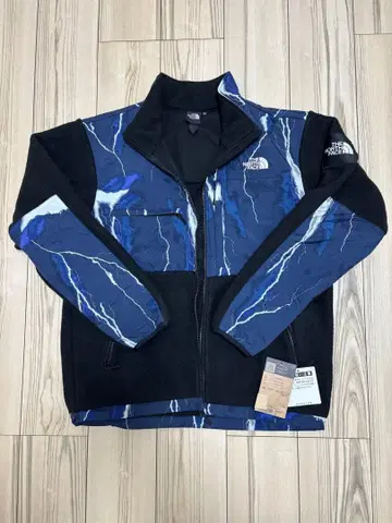 [ 새상품 ] THE NORTH FACE 번개 무늬 플리스 자켓 XXL