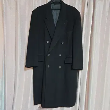새상품급 이탈리아제 캐시미어 블랙 더블 브레스트 체스터 코트