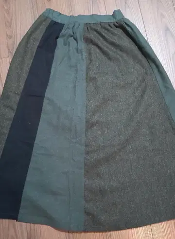 플레어 롱 스커트 그린 계열 패치워크풍