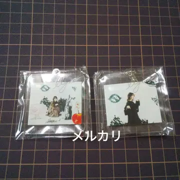 우에다 레이나 원화전 아크릴 키링 2개 세트