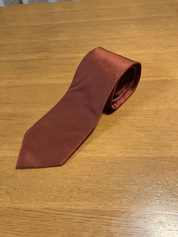 EDIFICE 새상품급 오렌지 브라운 넥타이 정가 10,000엔 정도