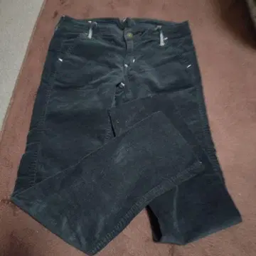 베티 스미스 코듀로이 블랙 팬츠