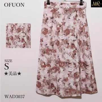 새상품급 오프온 스커트 종아리 기장 꽃무늬 플레어 실루엣 페미닌 스타일