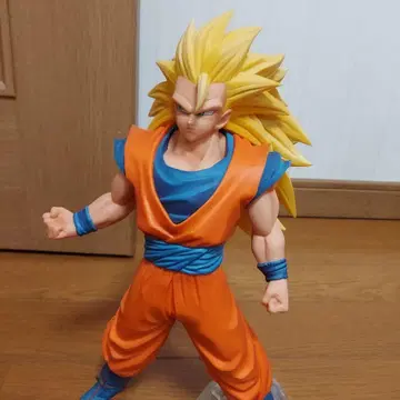 제일복권 드래곤볼 VS옴니버스 E상 초사이어인3 손오공 피규어