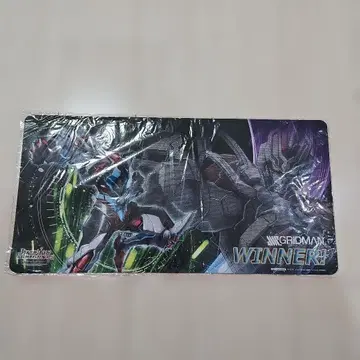 프레셔스 메모리즈 그리드맨 러버 디스크 매트 미사용 새상품입니다.