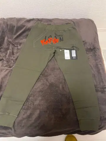 DSQUARED2 올리브색 M 사이즈 팬츠