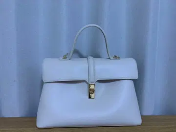 VIS 화이트 핸드백