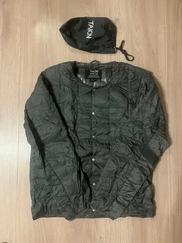 TAION 블랙 다운 자켓 M 수납 봉투 포함