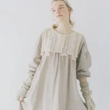 사만사 모스모스 새상품 탈부착 레이스 원피스 베이지