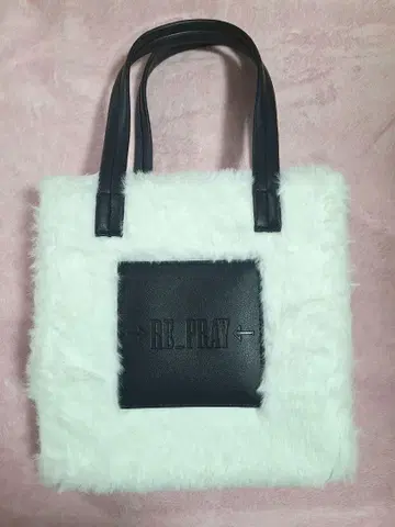 하뉴 유즈루 RE_PRAY 인조 모피 백