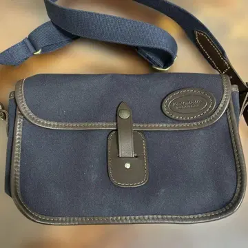 JOHN CHAPMAN 숄더백 네이비