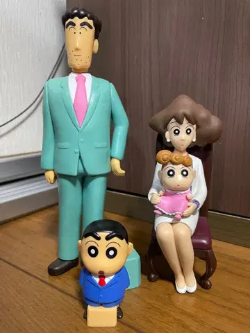 신짱 가족 사진 피규어