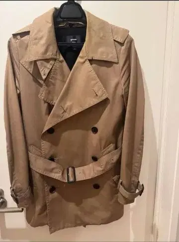 그린 맨 베이지 트렌치코트 더블 브레스트