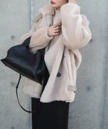 LAULEN 스탠드 카라 퍼 미들 코트 오버 사이즈 자켓 울