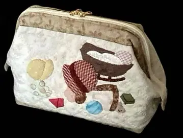 싯타 스찬의 와이어 입금 파우치