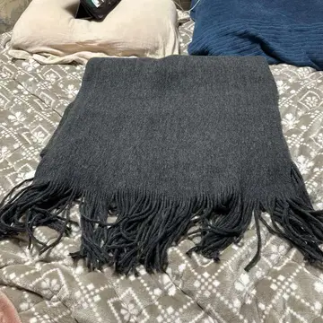 SLY 프린지 디테일 그레이 머플러