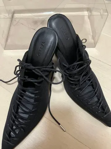 YELLO 레이스업 힐