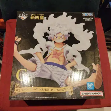 신 사황 몽키 D 루피 C상 피규어