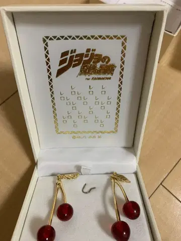 카쿄인 노리아키 체리 귀걸이