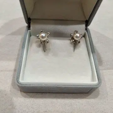 진주 귀찌 플라워 모티브 작고 은은한 실버