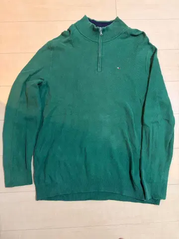 타미힐피거 그린 하이넥 스웨터
