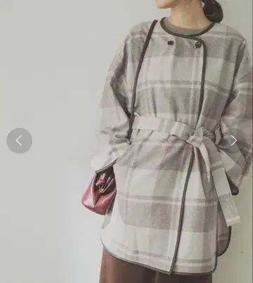 [미사용 새상품] 어반 리서치 라이트 멜톤 판초 IVO x BEG