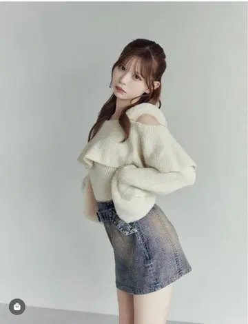 EATME 이토미 인조 모피 스트랩 오프숄더 리브 니트