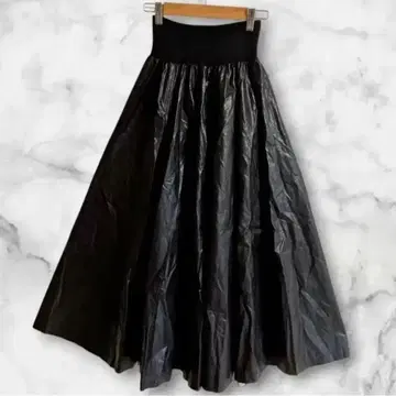 새상품급 MONiLE 모니레 가죽 튤 허리밴딩 플레어 롱 스커트