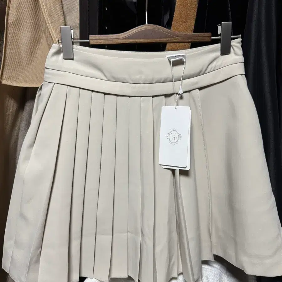 Grace u skirt S (new product)